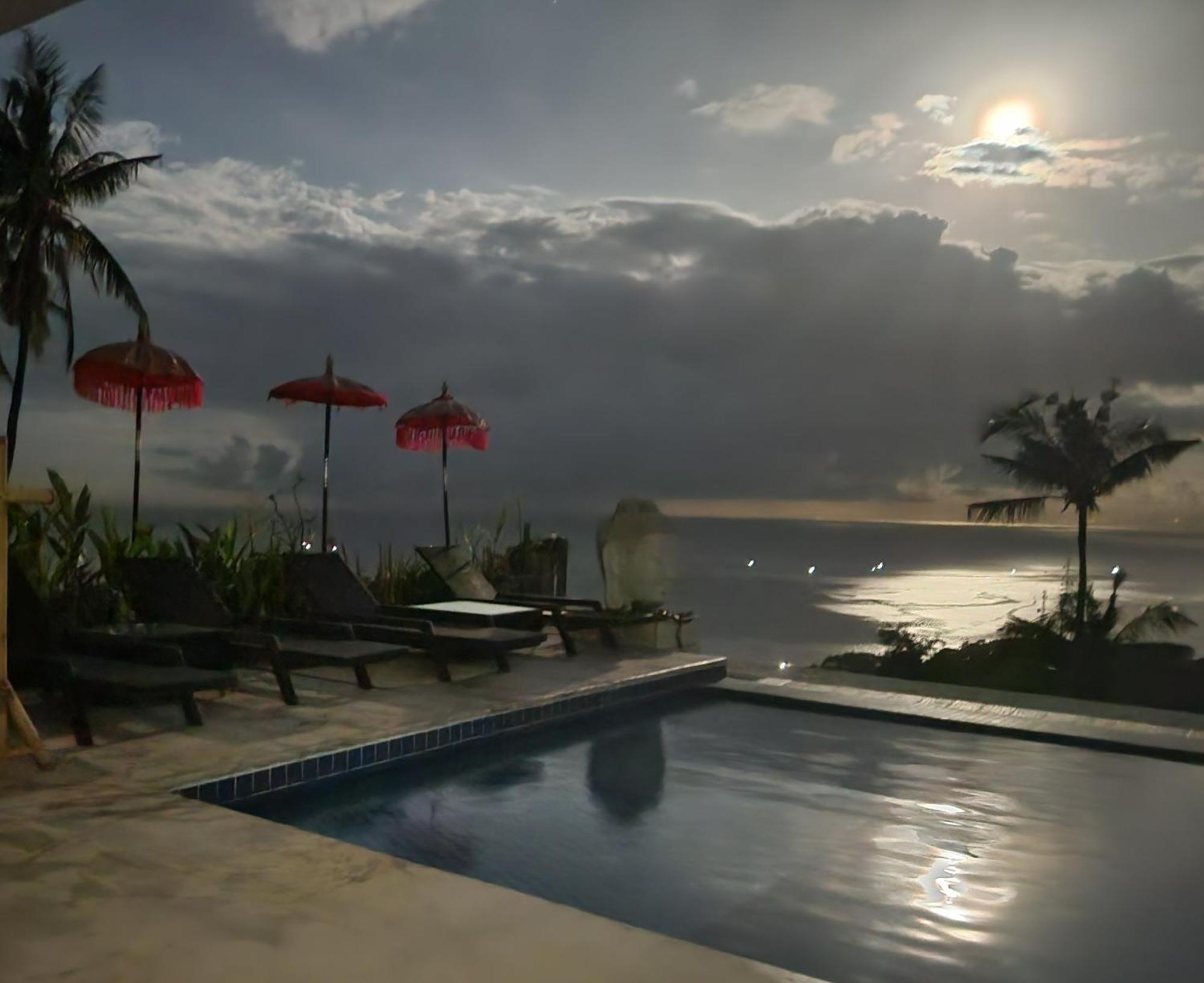 Villa Umbrella Senggigi Extérieur photo